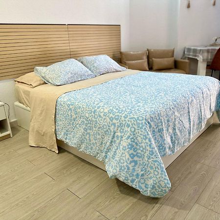 Studio Apartment Santana Habaneras - 18 At Beach With Garage, Pool And Lift Торевиеха Екстериор снимка