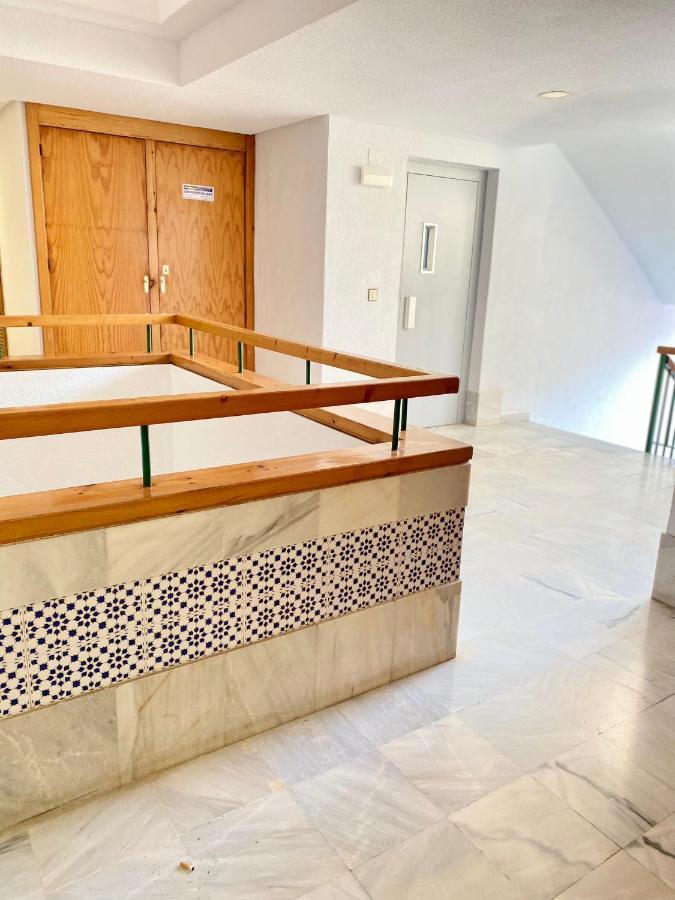 Studio Apartment Santana Habaneras - 18 At Beach With Garage, Pool And Lift Торевиеха Екстериор снимка