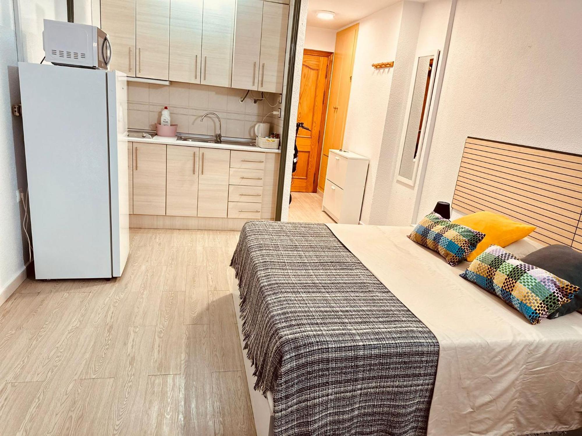 Studio Apartment Santana Habaneras - 18 At Beach With Garage, Pool And Lift Торевиеха Екстериор снимка