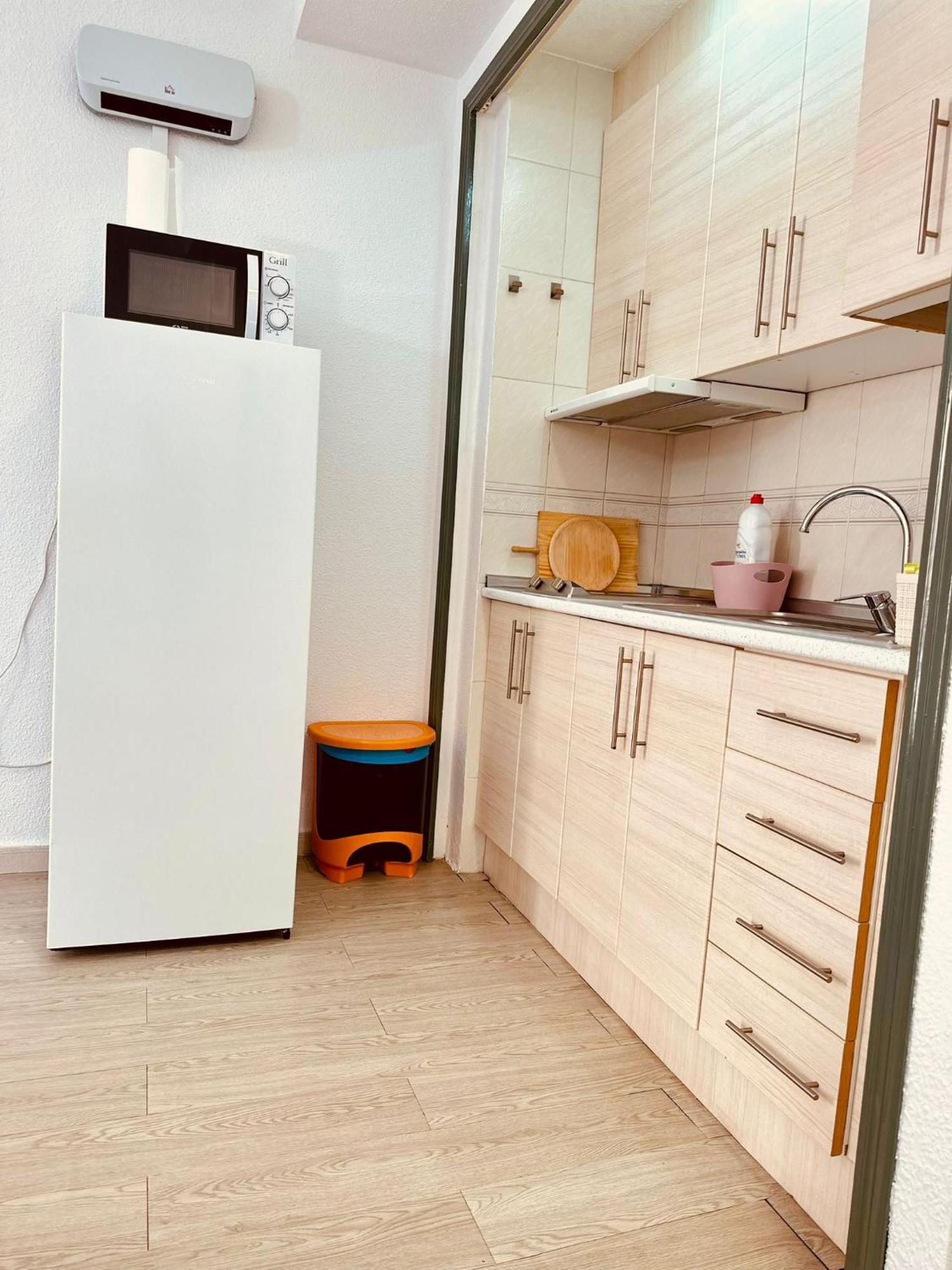 Studio Apartment Santana Habaneras - 18 At Beach With Garage, Pool And Lift Торевиеха Екстериор снимка