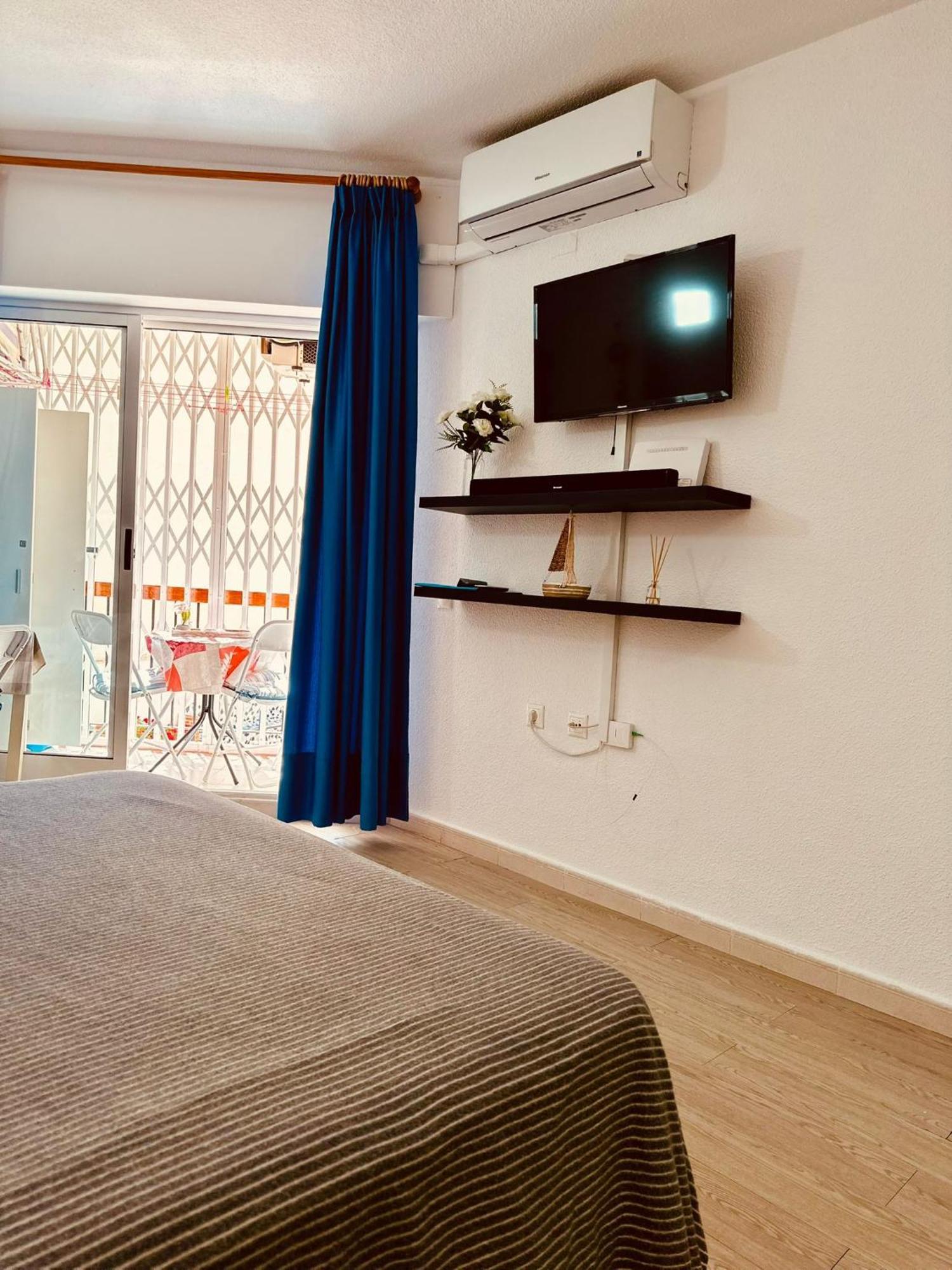 Studio Apartment Santana Habaneras - 18 At Beach With Garage, Pool And Lift Торевиеха Екстериор снимка